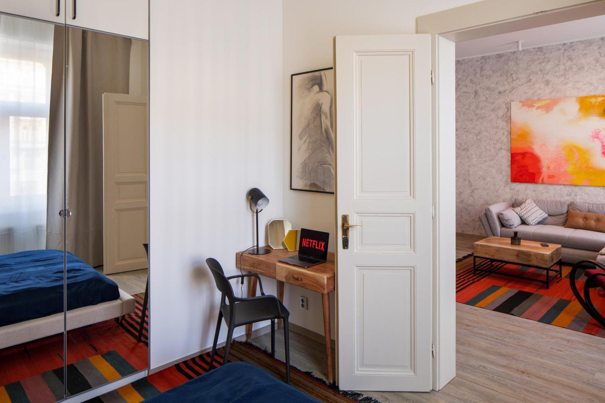 Designer Apartments In New Town By Prague Days - "Included Everything We Needed And More" Phòng bức ảnh